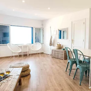 casa-delfin-on-corralejo-center-beach-wifi-netflix-aircon.in-canary-islands.com/